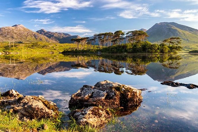 5-Day Northern Ireland and Atlantic Coast Small-Group Tour from Dublin - Mayo roads, Achill Island time, and the Great Potato Famine shadow