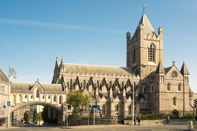90 Minute Dublin Walking tour and Sightseeing tips - Temple Bar: the fun stop where locals share practical tips
