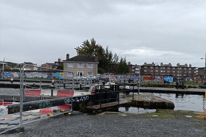 A Self Guided Walking Tour of Dublin's Docklands - Diving Bell and Sea Lock: When Port Work Becomes Visible