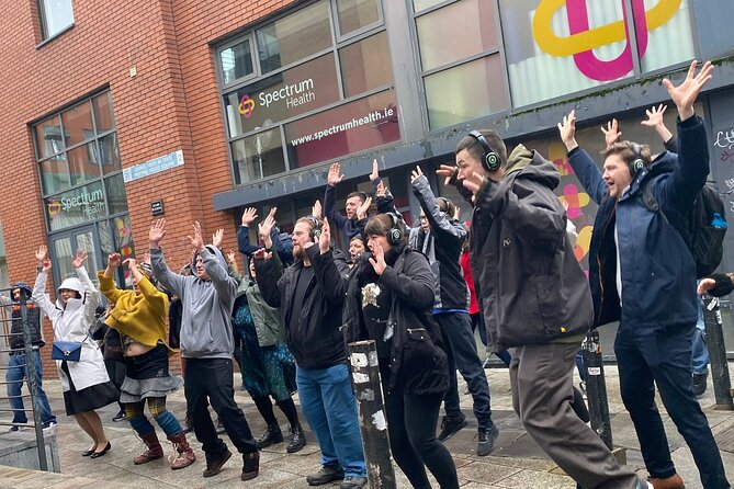 A Silent Disco Walking Tour - Starting at Button Factory, Then Warming Up at Temple Bar