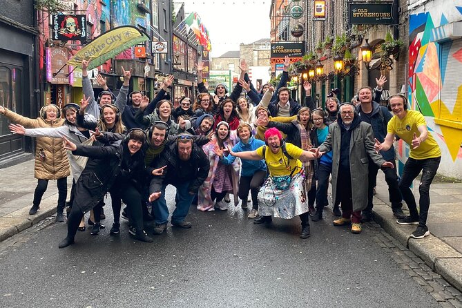 A Silent Disco Walking Tour - Passing Temple Bar and Dublin Castle, With Music Leading the Way