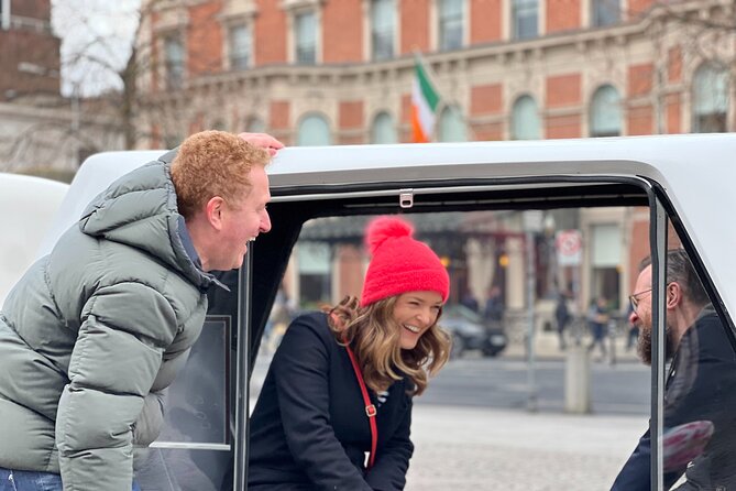 A Unique and Fun 1 Hour city tour of Dublin - Fitzwilliam Square and Stephen’s Green: The Parks That Define the Style
