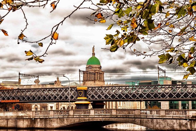 Arrival Transfer: Dublin Airport DUB to Dublin in Business Car - Value for the Price, Paying for Time and Certainty