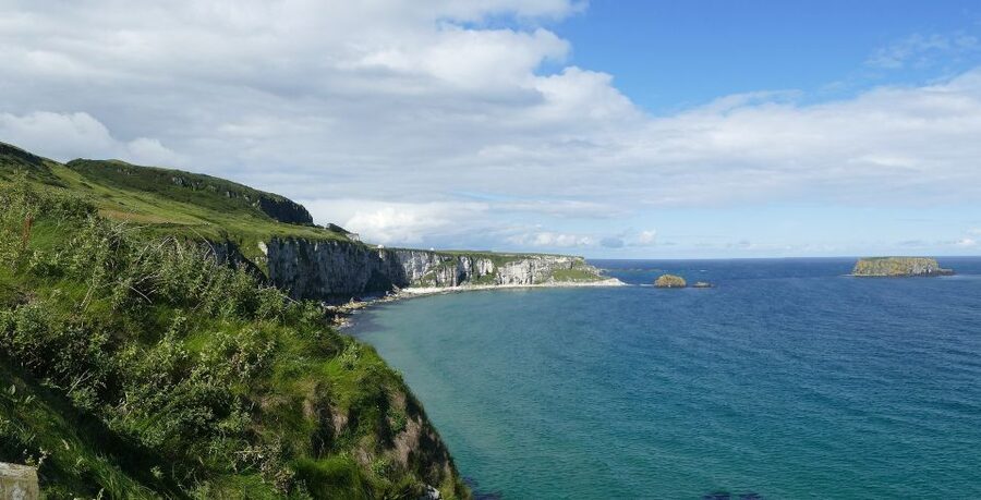 Belfast & Giant's Causeway: 2-Day Rail Tour from Dublin - The smooth start: Dublin Connolly to Belfast on the Enterprise