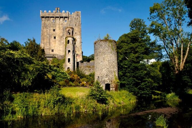 Blarney Castle and The Rock of Cashel with Private Chauffeur Tour - Rock of Cashel: Medieval Power on a Limestone Outcrop