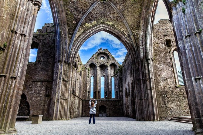Blarney, Rock of Cashel & Cahir Castles Day Tour From Dublin - Cahir Castle: the River Suir fortress with guided tours and audiovisual shows