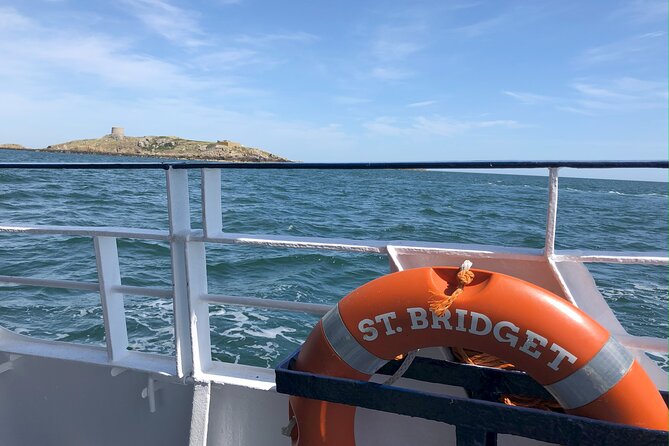 Boat Trip from Howth to Dun Laoghaire - Onboard comfort: Wi-Fi, restroom, and the snack bar reality