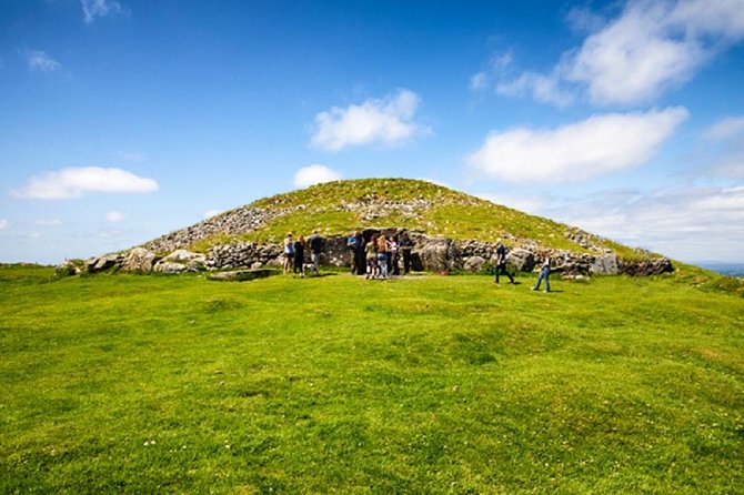 Celtic Boyne Valley & Ancient Sites Day Tour From Dublin - Fore Distillery and Barrel & Bean Café: A Whiskey Break in an Ancient Day