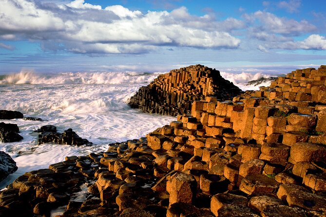 Chauffeur Giants Causeway & Belfast Private Day Tour From Dublin - Your best strategy: how to make a long day feel smooth