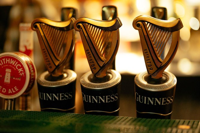 Classic Irish Pubs Private Tour of Dublin: Live Music, Beer and Nightlife - Timing and pace, making the most of a 2.5 hour window