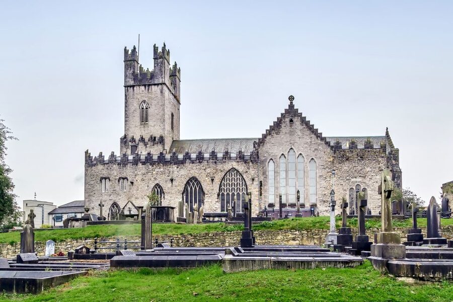 Cliffs of Moher and Blarney 2-Day Tour from Dublin - Guide quality and what makes this tour feel easy