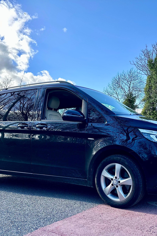 Cliffs of Moher: Private Luxury tour from Dublin - Mercedes V-class comfort and your English driver-guide