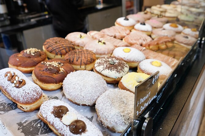 Deliciously Dublin: The Artisan Donut Walking & History Tour - Starting at The Rolling Donut, then building a steady pace