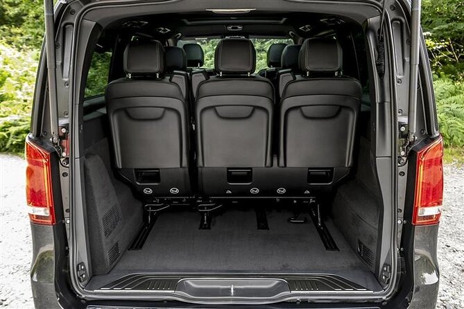 Departure Transfer Dublin to Dublin Airport by Van or Minibus - Price and Value: When $122.01 Per Person Makes Sense