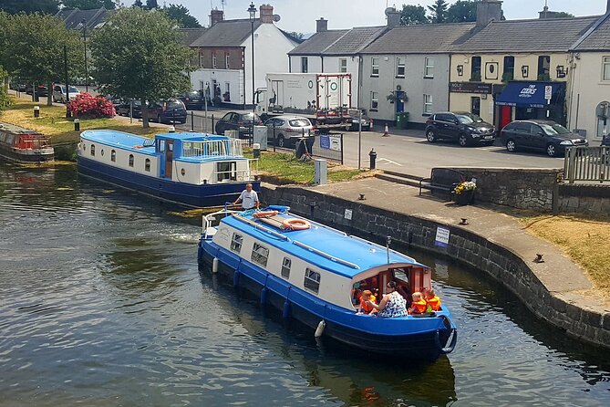 Digby Lock Cruise - Explore Ireland's Historic Grand Canal. - From aqueduct to Digby Lock and Digby Bridge