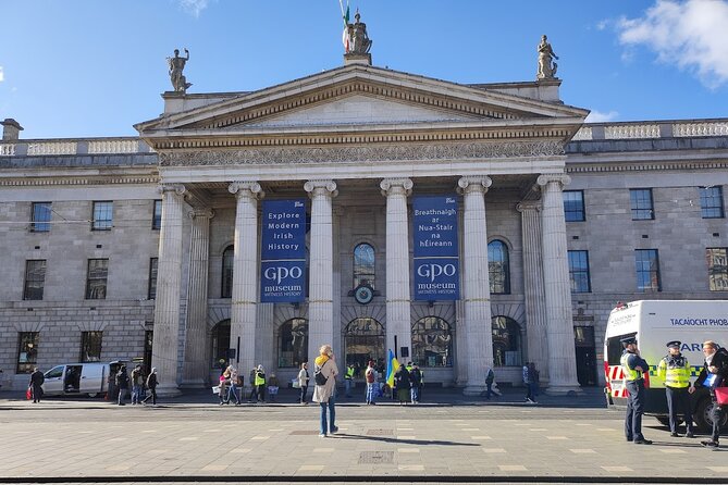 Do Dublin, Like a Dubliner a Half Day Walking Tour - Bewley’s Lunchtime Theatre to Grafton Street, the City’s Daily Stage