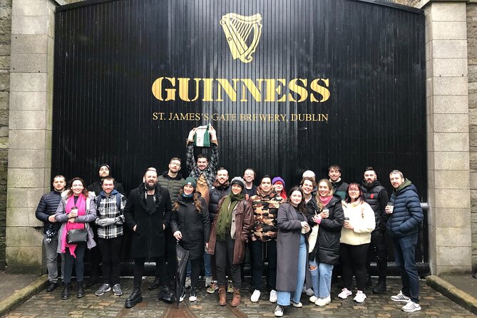Drinks on Foot: Dublin Traditional Pub Tour - The guide matters: Kevin’s kind, detailed approach to Dublin pub culture