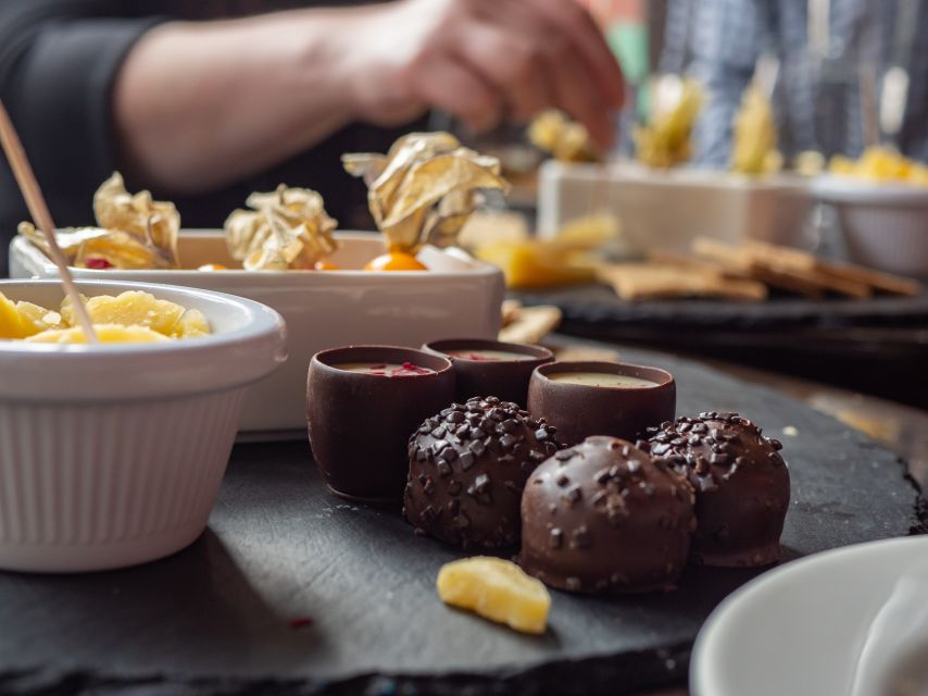 Dublin: 2-Hour Premium Whiskey and Food Tasting Tour - Price and what you really get for $62