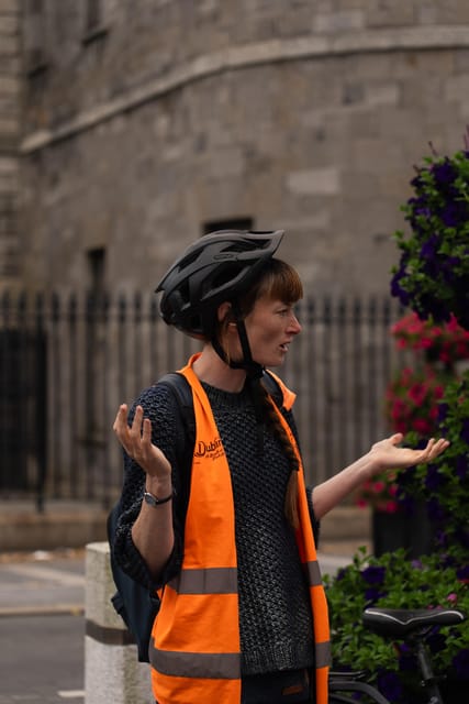 Dublin: Bike & E-Bike Tour with a Local Guide - Kilmainham Gaol and Christ Church Cathedral: two big anchors, two different vibes