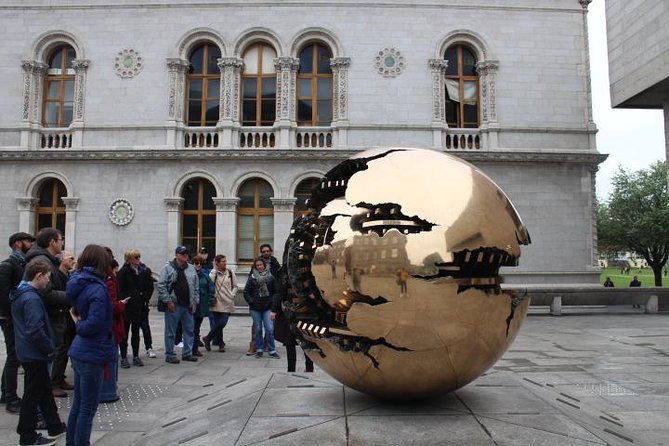 Dublin Book of Kells, Castle and Molly Malone Statue Guided Tour - Price and timing: does $95.53 feel worth it?