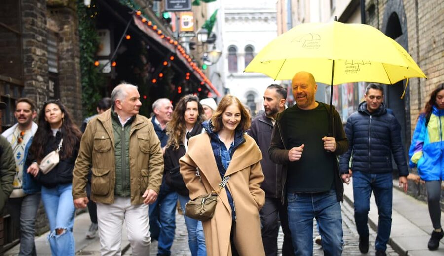 Dublin: Bucket List Sights Walking Tour - Temple Bar’s Tudor-era DNA, and why the pubs feel like a cultural scene