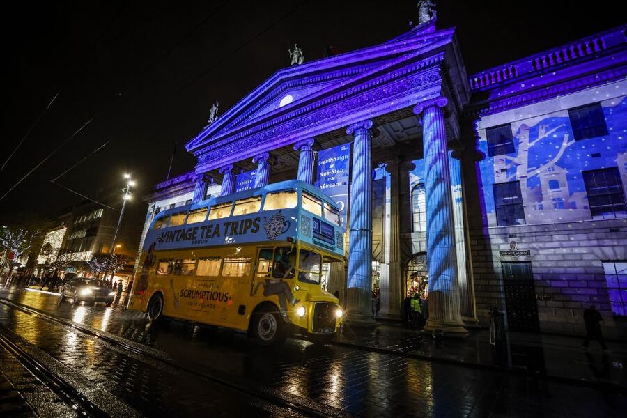 Dublin: Christmas Lights Festive Bus Tour with Afternoon Tea - Afternoon Tea on the Move, What You Actually Get
