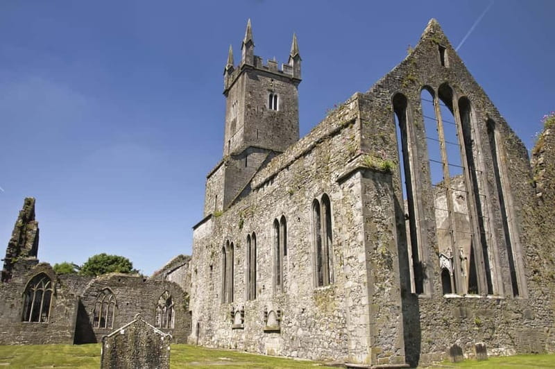Dublin: Cliffs of Moher, Bunratty Castle and Ennis Day Trip - Cliffs of Moher and O’Brien’s Tower: Atlantic Views in 2.5 Hours
