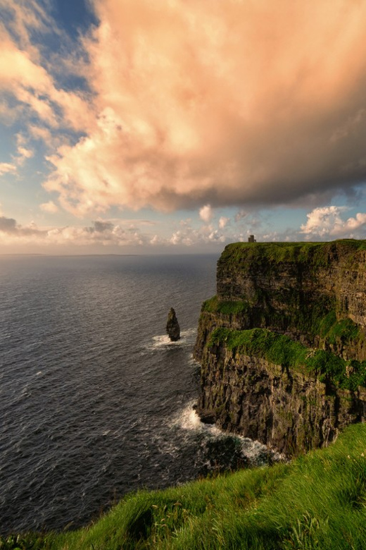 Dublin: Cliffs of Moher, Ennis, & Bunratty Castle Day Tour - A Smooth Dublin-to-Clare Road Trip (7:00 AM Start)