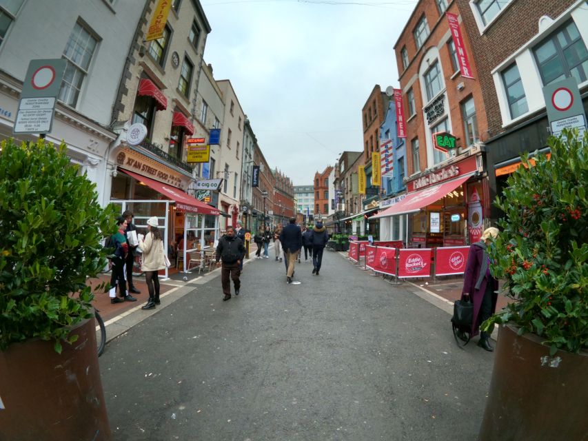 Dublin: Dublin City Highlights Private Guided Walking Tour - Department of the Taoiseach and Leinster House: Dublin’s political heart, in walking distance