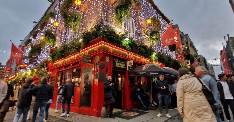 Dublin: Dublin City Highlights Private Guided Walking Tour - Price and value for a 3-hour private city highlights walk