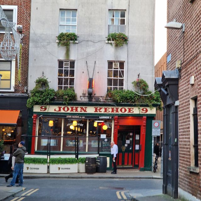 Dublin: Dublin City Highlights Private Guided Walking Tour - Trinity College Dublin, Book of Kells, and the Brian Boru Harp
