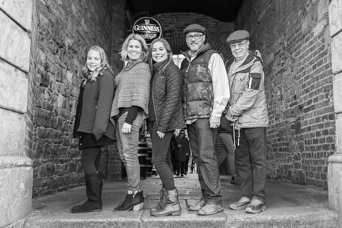 Dublin Family Adventure: Cherished Memories in Every Photo - A 90-minute Dublin photo walk that feels personal, not staged