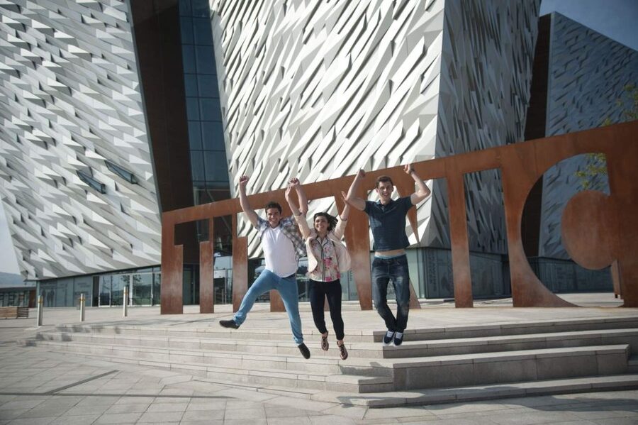 Dublin: Giant's Causeway, Dark Hedges & Titanic Guided Tour - Who this tour fits best