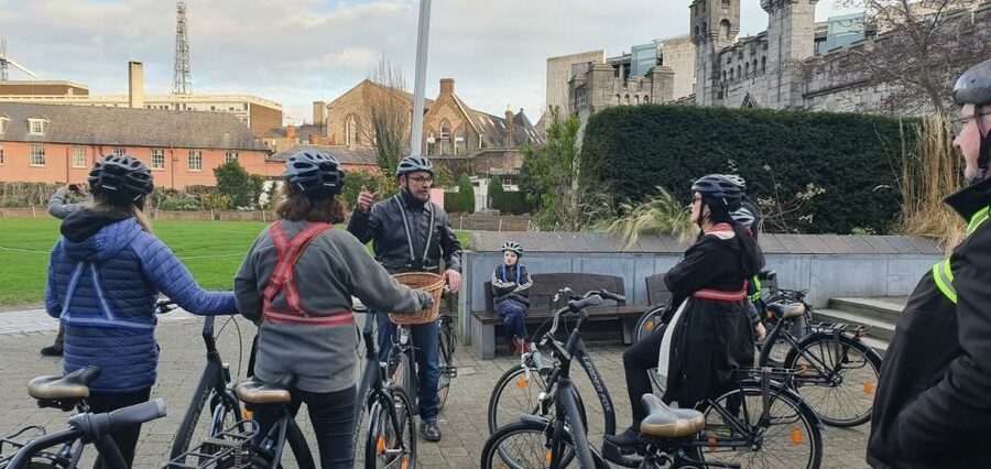 Dublin: Guided Bike & E-Bike Tour - Canals and the River Liffey: Dublin’s Waterways as Your Roadmap