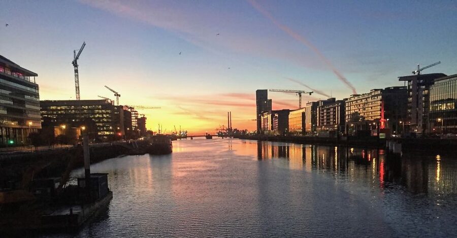 Dublin: Guided Bike & E-Bike Tour - Helmets, High-Visibility Gear, and Staying Confident in Traffic