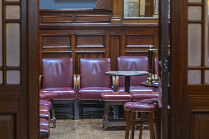 Dublin Guided Irish Coffee Masterclass with Whiskey Tasting - The 1-hour flow: how the class moves from whiskey to your mug