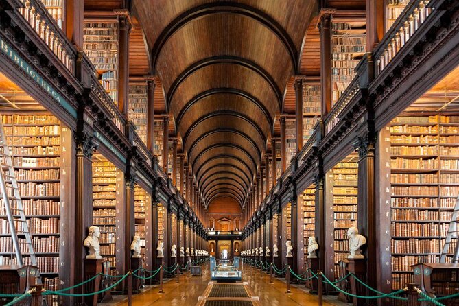Dublin in a Day: Dublin Castle, Book of Kells, Guinness & Whiskey - Key highlights at a glance
