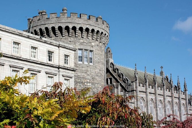 Dublin in a Day Private Tour: Book of Kells & Guinness Storehouse - Trinity College and the Book of Kells: Tickets and the Old Library Story