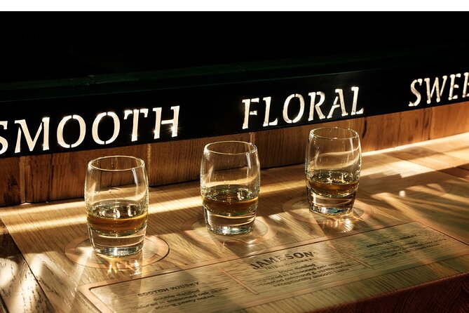 Dublin Jameson Distillery Bow St. Choice of Experiences - Black barrel blending: learning flavor by making choices