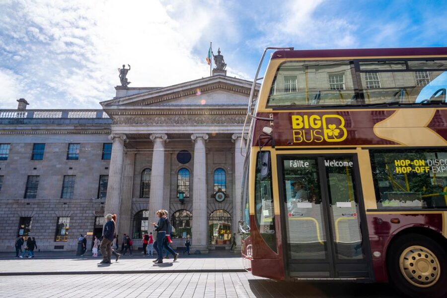 Dublin: Jameson Whiskey Distillery & Hop-on Hop-off Bus Tour - Dublin’s top sights on the route: Dublin Castle, cathedrals, and the Book of Kells area
