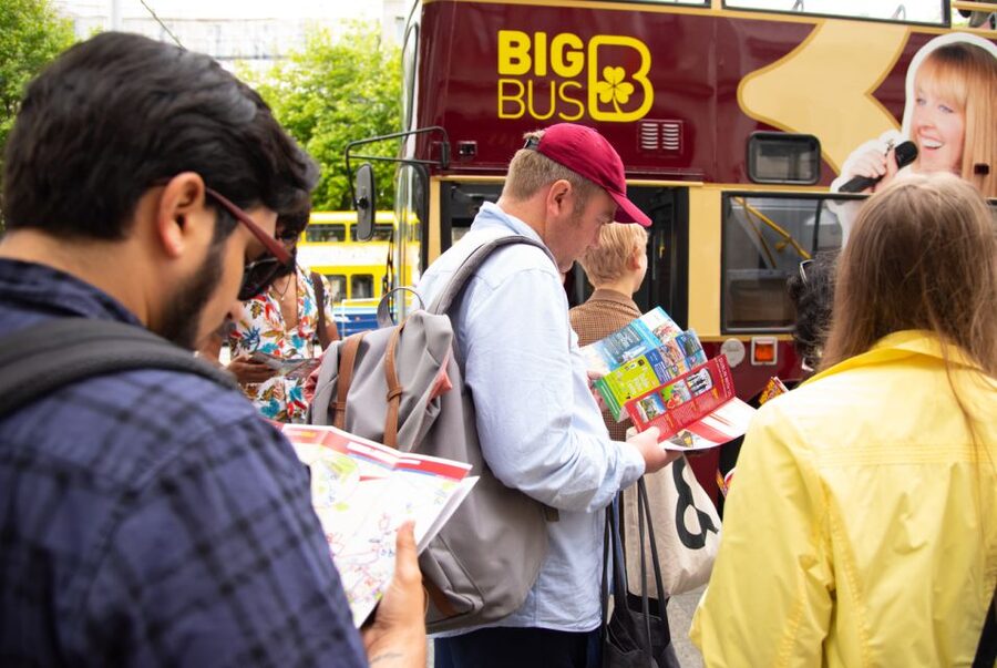 Dublin: Jameson Whiskey Distillery & Hop-on Hop-off Bus Tour - The Yellow Umbrella Walking Tour: why it complements the bus so well