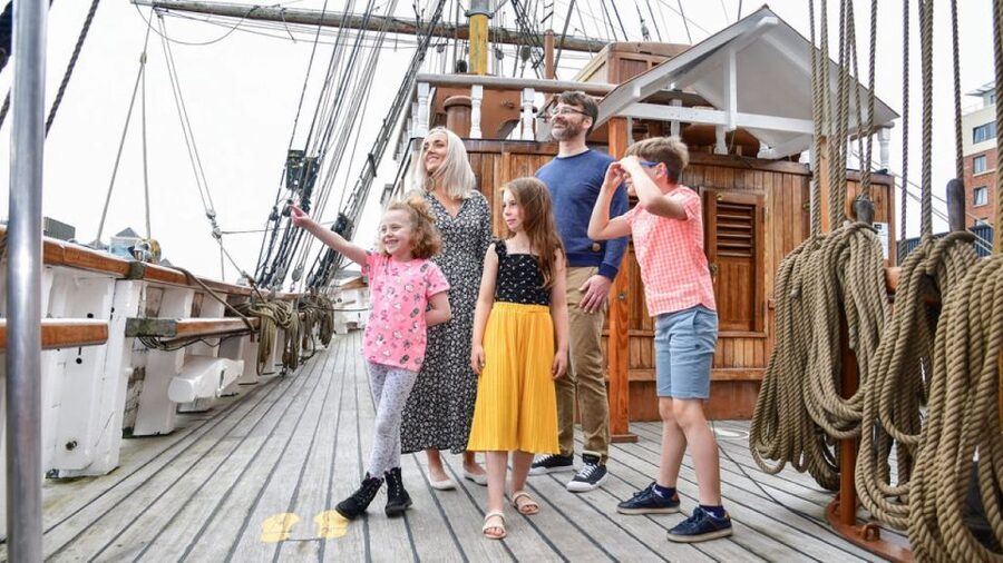 Dublin: Jeanie Johnston Tall Ship Irish Famine History Tour - The Irish Famine Emigration Story, Told Like People Lived It