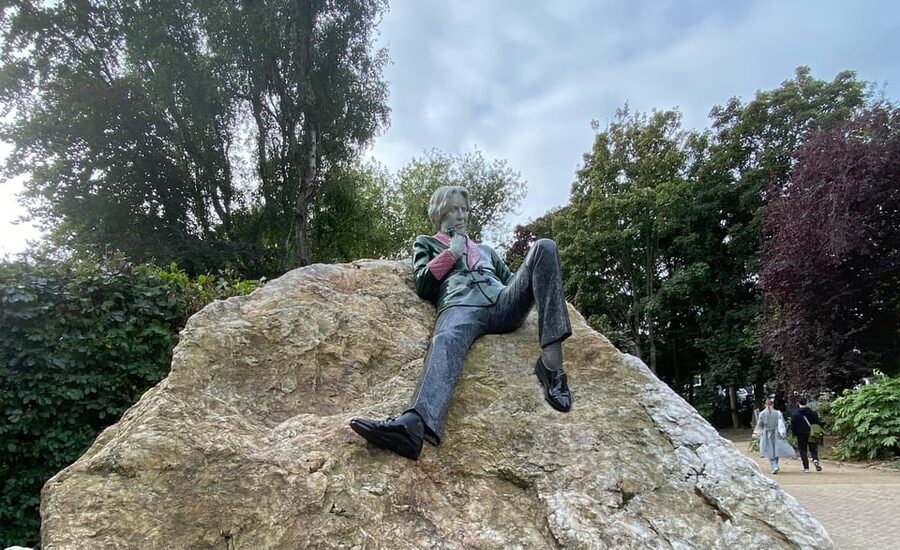 Dublin: Literary Walking Tour - Wilde, Yeats & Joyce - A 2-hour literary sprint through Dublins parks