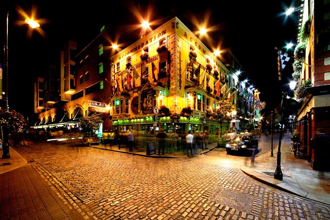 Dublin Live Guided Panoramic Open-Top Night Bus Tour - Who This Dublin Night Bus Tour Fits Best