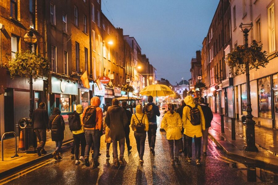 Dublin: Macabre History Walking Tour - Old City Streets and the River: Dublin on Both Sides