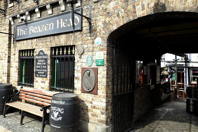 Dublin Old Town: Famous Pubs Exploration Game and Tour - The route: from The Brazen Head to Toners in 12 clue stops