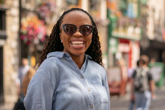 Dublin Photo Magic: Personalized & LGBTQ+ Friendly - Dublin Castle to Temple Bar, With a Camera Plan