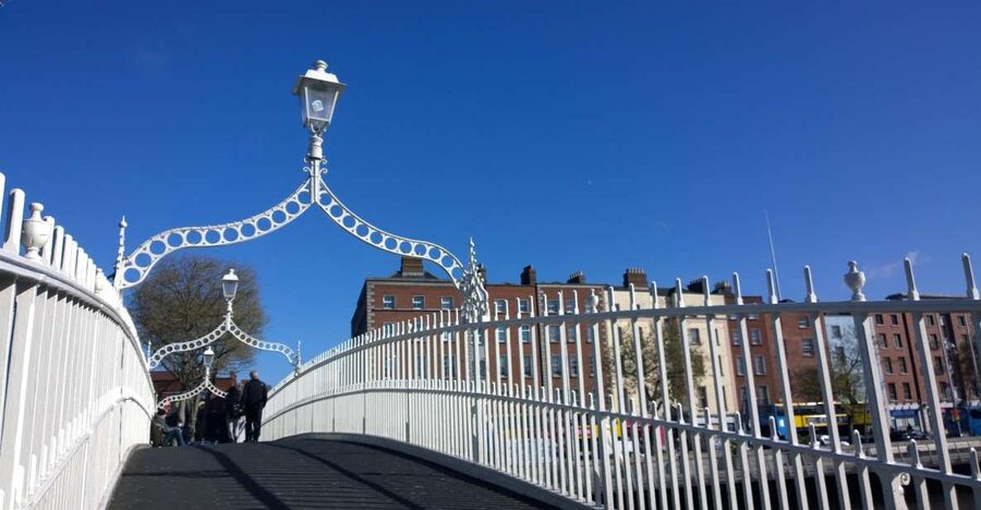 Dublin: Private City Tour in German - Trinity College Pass-By, and What That Means for Your Day