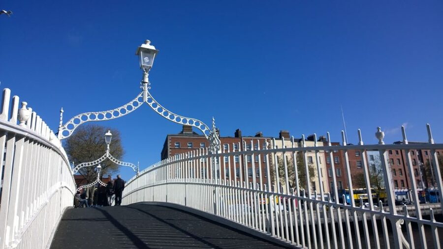 Dublin: Private City Tour in German - Meeting Up, Pickup, and the Pace That Works