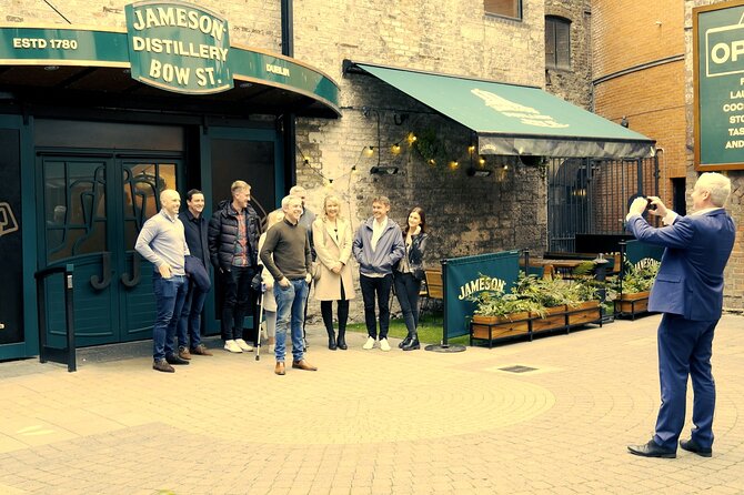 Dublin Private Guinness and Jameson Whiskey Tour with Transfers - Guinness Storehouse, private pacing plus a pint with skyline views